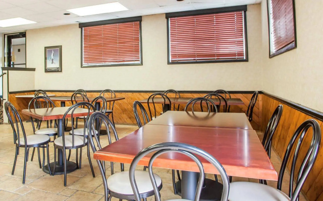 SureStay Plus Hotel by Best Western McGuire AFB Jackson