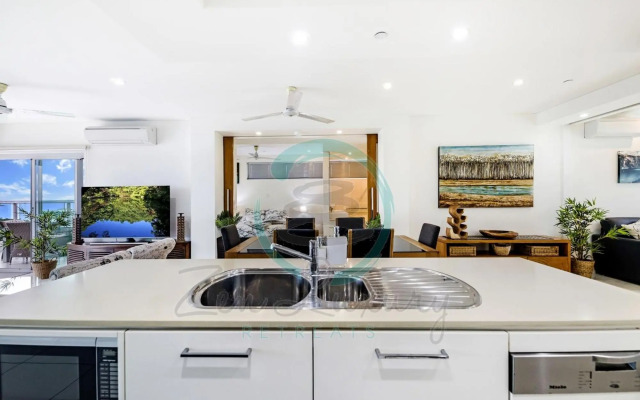 ZEN BY THE WATER - Darwin's Premier Ocean View Family Retreat