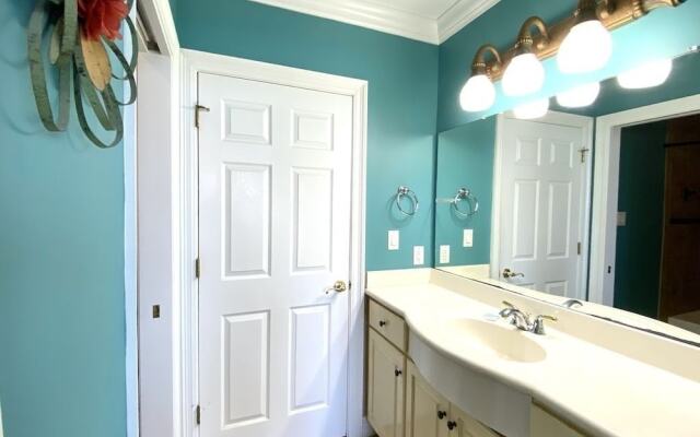 Wonderful Tropical Condo with Beach and Fitness Center Access - Unit 0102 by RedAwning