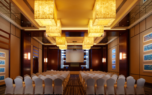 Grand Millennium Al Wahda 