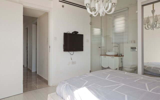 Luxury Mini Penthouse Sea View Best Loc