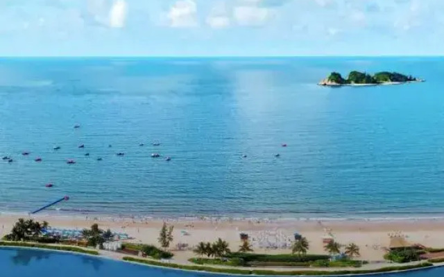 Hailuowan Sea View Resort Apartment (Yangjiang Hailing Island Agile Gold Coast Branch)