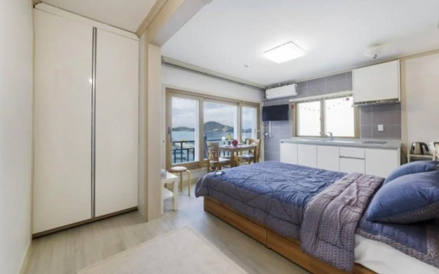 Yeosu Ocean View Pension