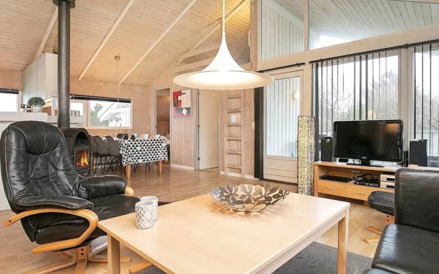 10 Person Holiday Home in Hjorring-by Traum
