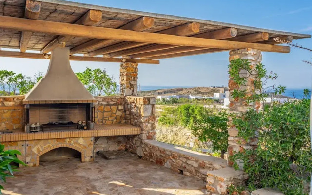 Villa Ioanna for 10 - Allparos Villas