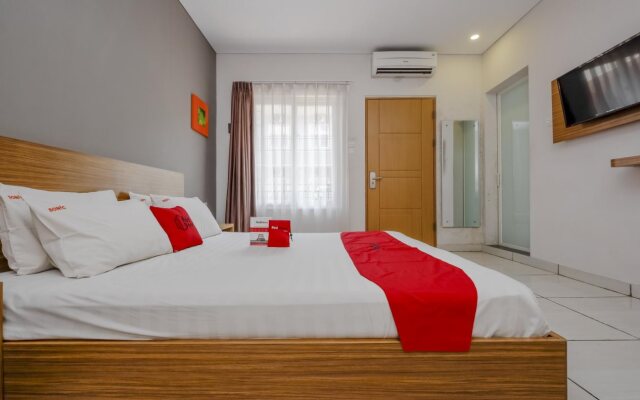 Sonic Airport Hotel Semarang