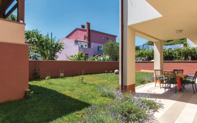 Two Bedroom Apartment Valdebecco for 5 persons