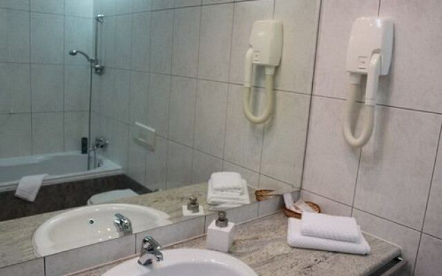 Hotel Brass