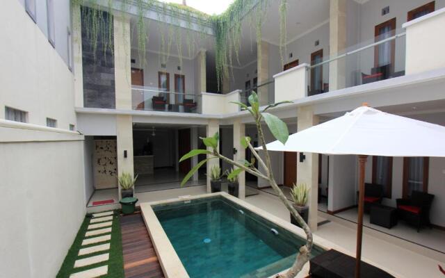 Tom Guest House