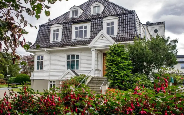 Solborg Folkehogskole Hostel
