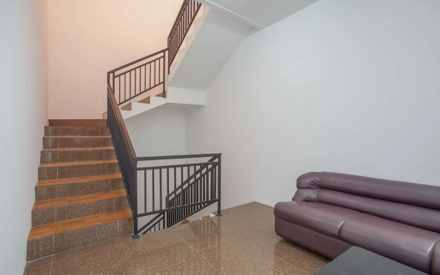 Reddoorz @ Kertajaya Surabaya