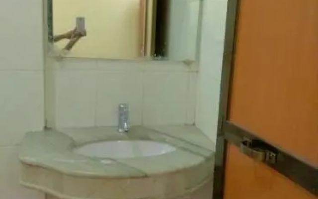Hotel Sai Shradha