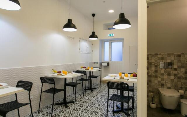 Suites Amalia Guesthouse near to Rossio Square