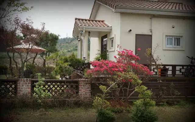 jeonju acimjeongweongeseuteuhauseu