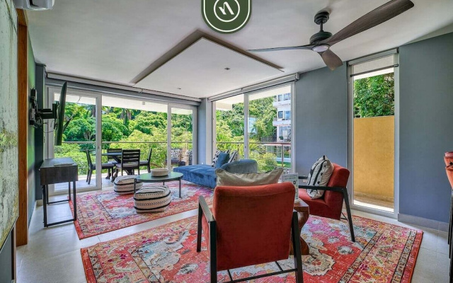 Luxury 2 BR Condo in the Jungle - Oceanview Pool
