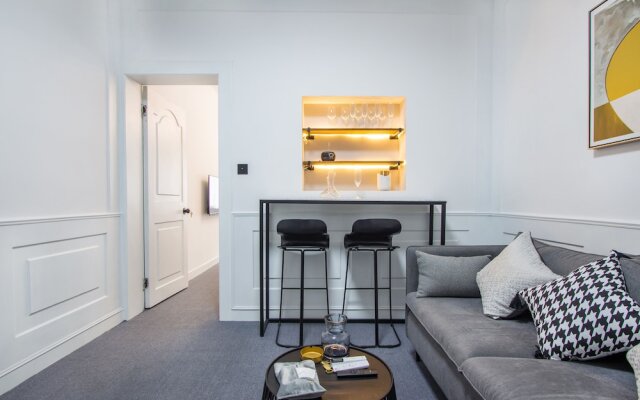 Zhigao West Lake Apartment Huansha