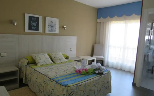 Hotel Foxos