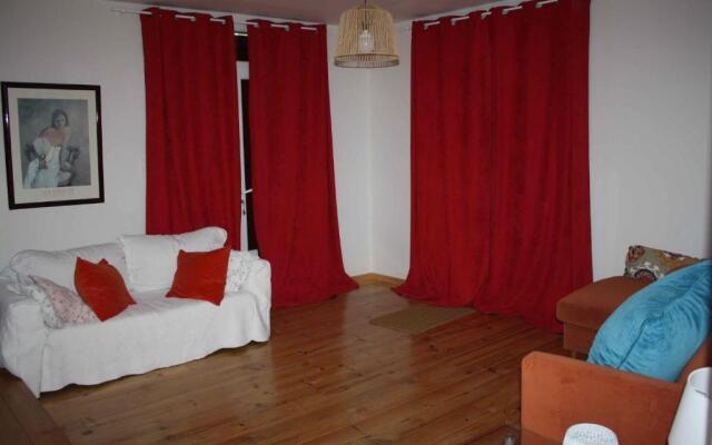 À l'ombre du mûrier