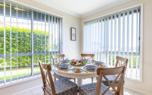 Sunset Place' 1/29 Sunset Boulevard- Gorgeous Townhouse So Close To The Water – Balcony – Soldiers Point