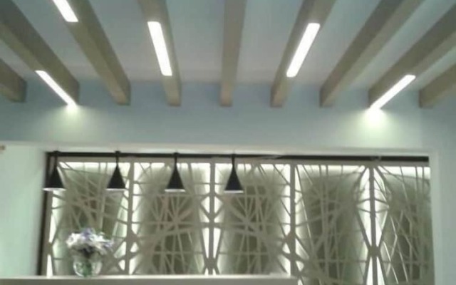 Varouxakis Hotel