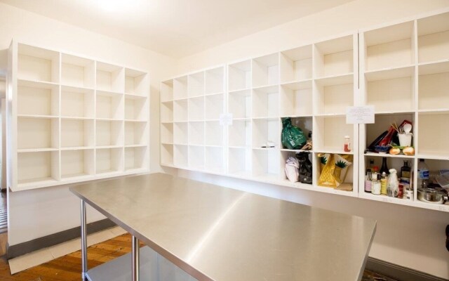 The Nook Backpackers