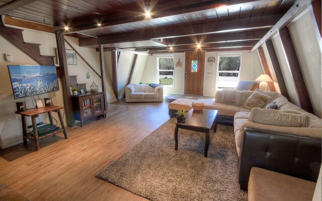 Tahoe Chalet by Lake Tahoe Accommodations