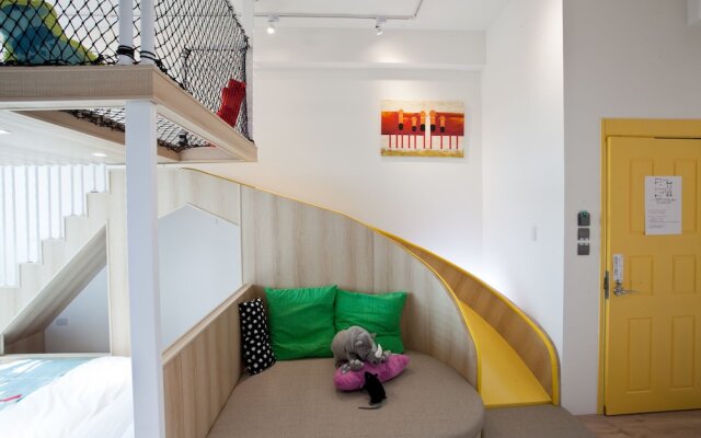 Wind Natural Parent-child Inn