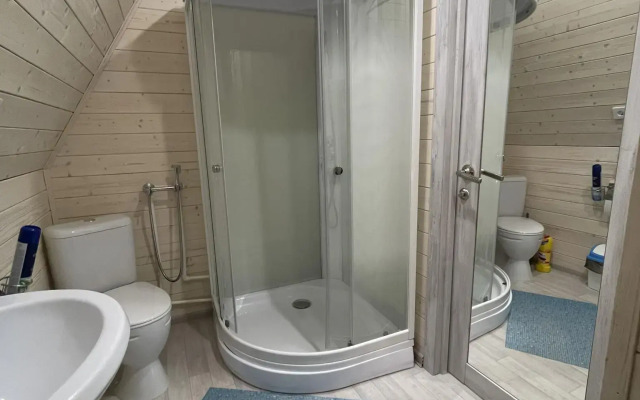 Gostevye doma A-frame (A-frame)