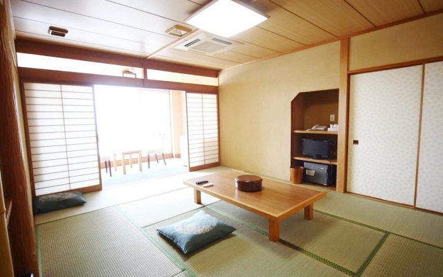 Izu Atagawa Onsen Hotel Gyokuryu – Guest Rooms – Higashiizu