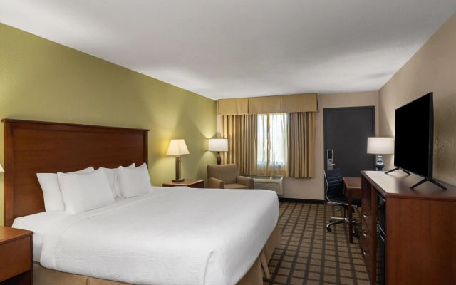 Baymont by Wyndham Oacoma