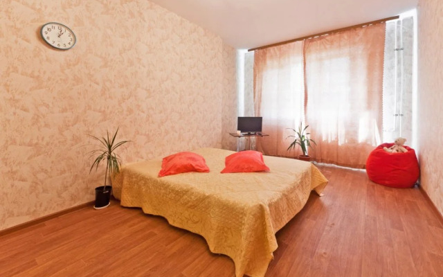 Spb-Nasutki Apartaments On Enthusiasts