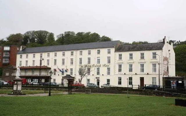 Walter Raleigh Hotel