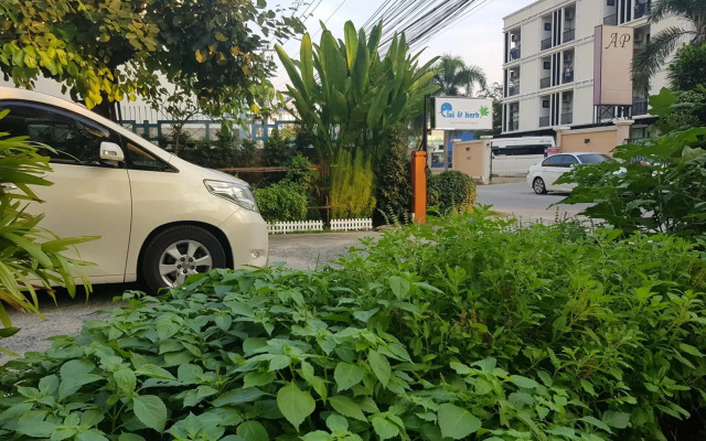 Plai & Herbs Suvarnbhumi Airport 