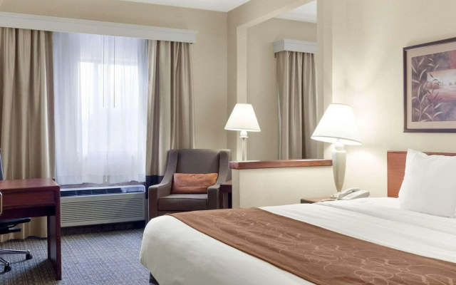 Comfort Suites