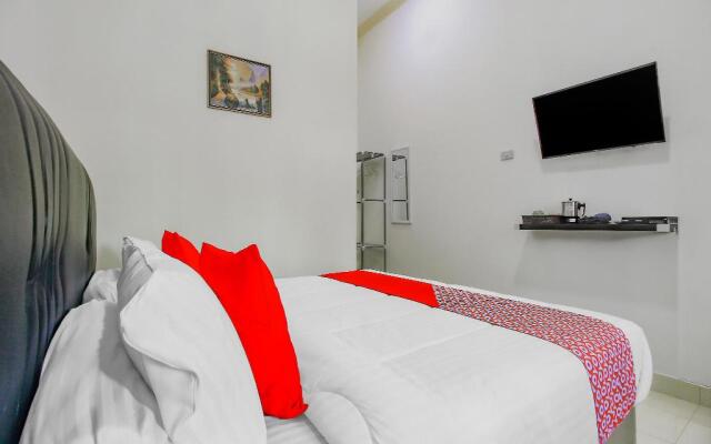 OYO 90063 Silver Homestay Syariah