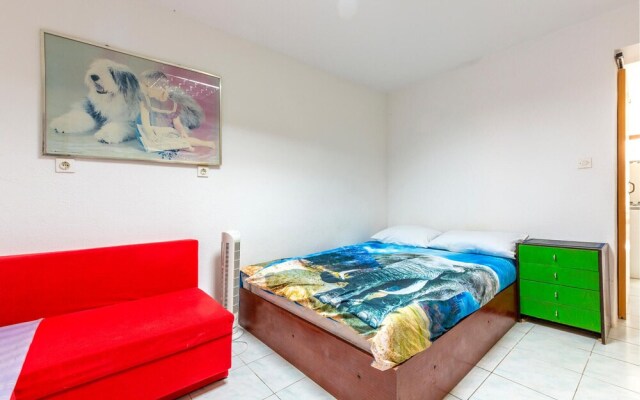 Awesome Apartment in Lokva Rogoznica With Wifi and 2 Bedrooms