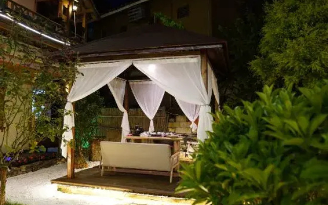 Nicuo Yeluo Inn
