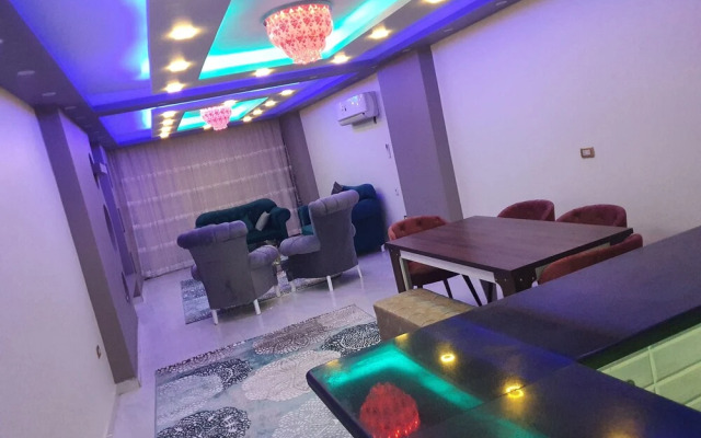 Lovely 3-bed Pyramids Viewapartment in Kafr Nassar