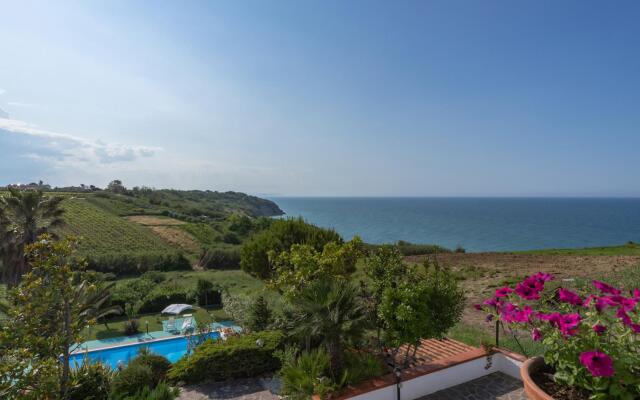 RIPARI DI GIOBBE 6&2, Emma Villas