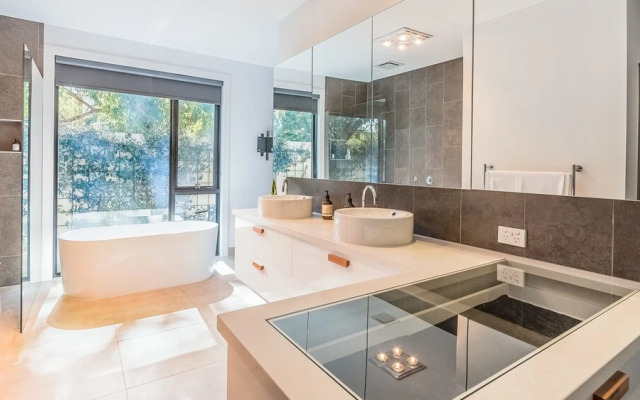 Coastal Elements - Free Wifi