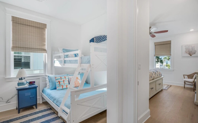 Prominence on 30A by Panhandle Getaways