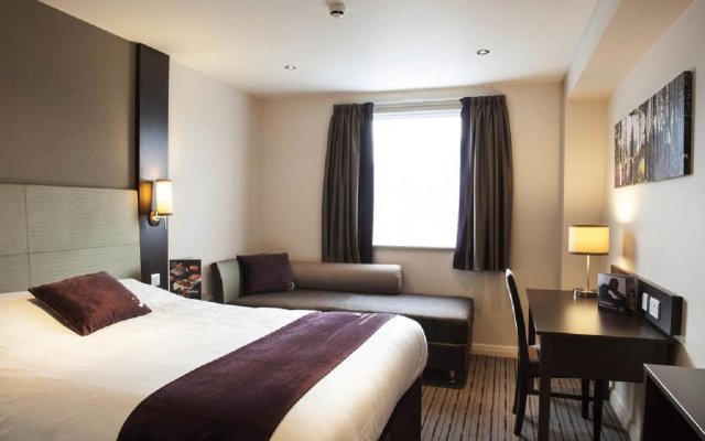 Premier Inn Glasgow Newton Mearns (M77 J4)