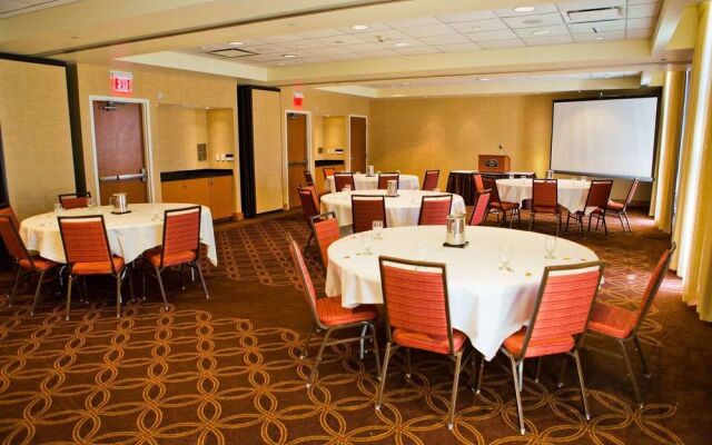 Courtyard Springfield Downtown