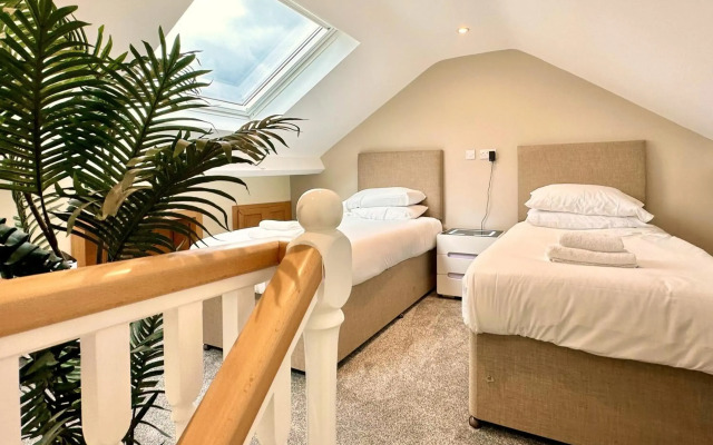 Moss Green - Close to the city centre