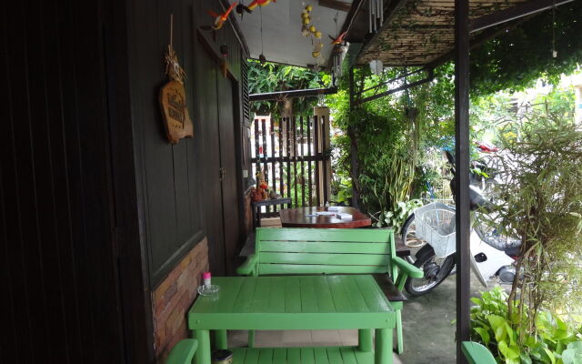 Baan Mai Guesthouse