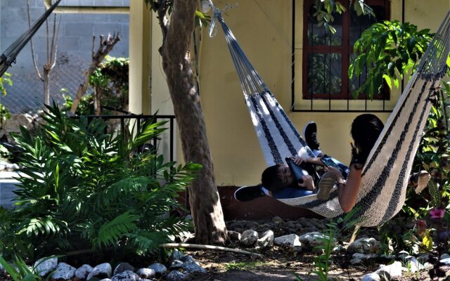 Hostal Dulces Sueños - Hostel