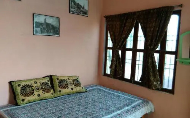 Asha Paying Guest House