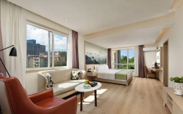 Prolit Dazhou Hotel