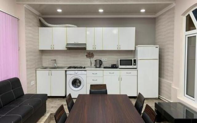 Nizami street floor 1