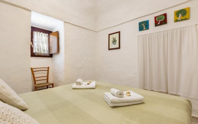 2500 Trulli La Formosa by Perle di Puglia